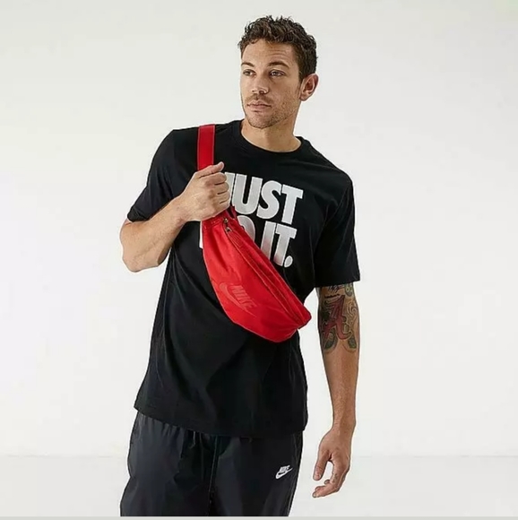 nike heritage hip pack red